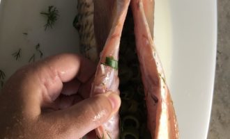 Запеченная рыба в духовке с помидорами под соусом